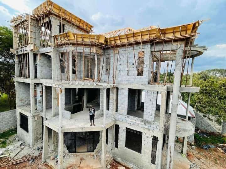 Gravity Omutujju shows off his Mansion