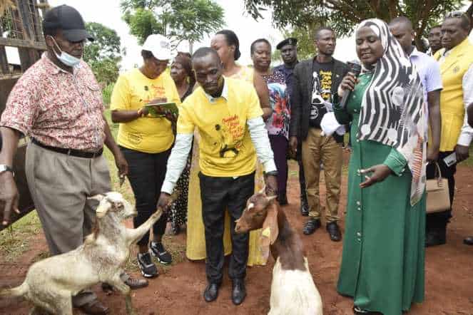 Museveni gifts chicks, goats to Luwero farmers in poverty fight campaign