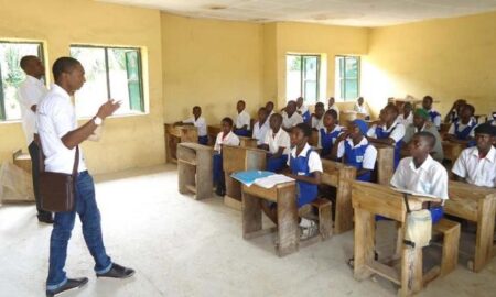 Analysis of academic performance between private and government-aided schools