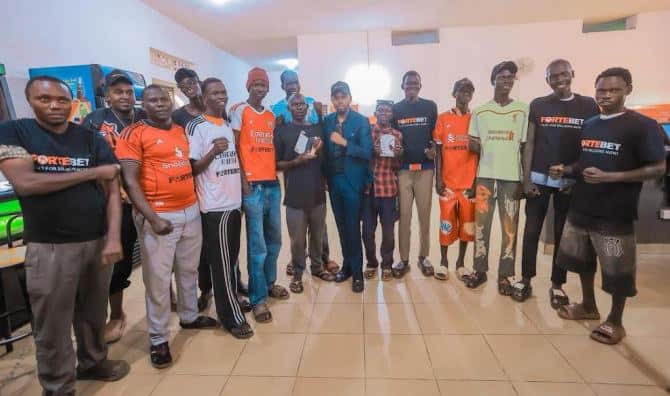 Fortebet Gifts Bweyale, Kigumba, Karuma, Kiryandongo With Amazing Goodies